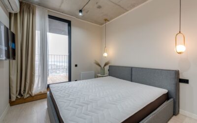 Memory Foam vs Hybrid Mattress: Which Is Better in 2026? Complete Comparison Guide